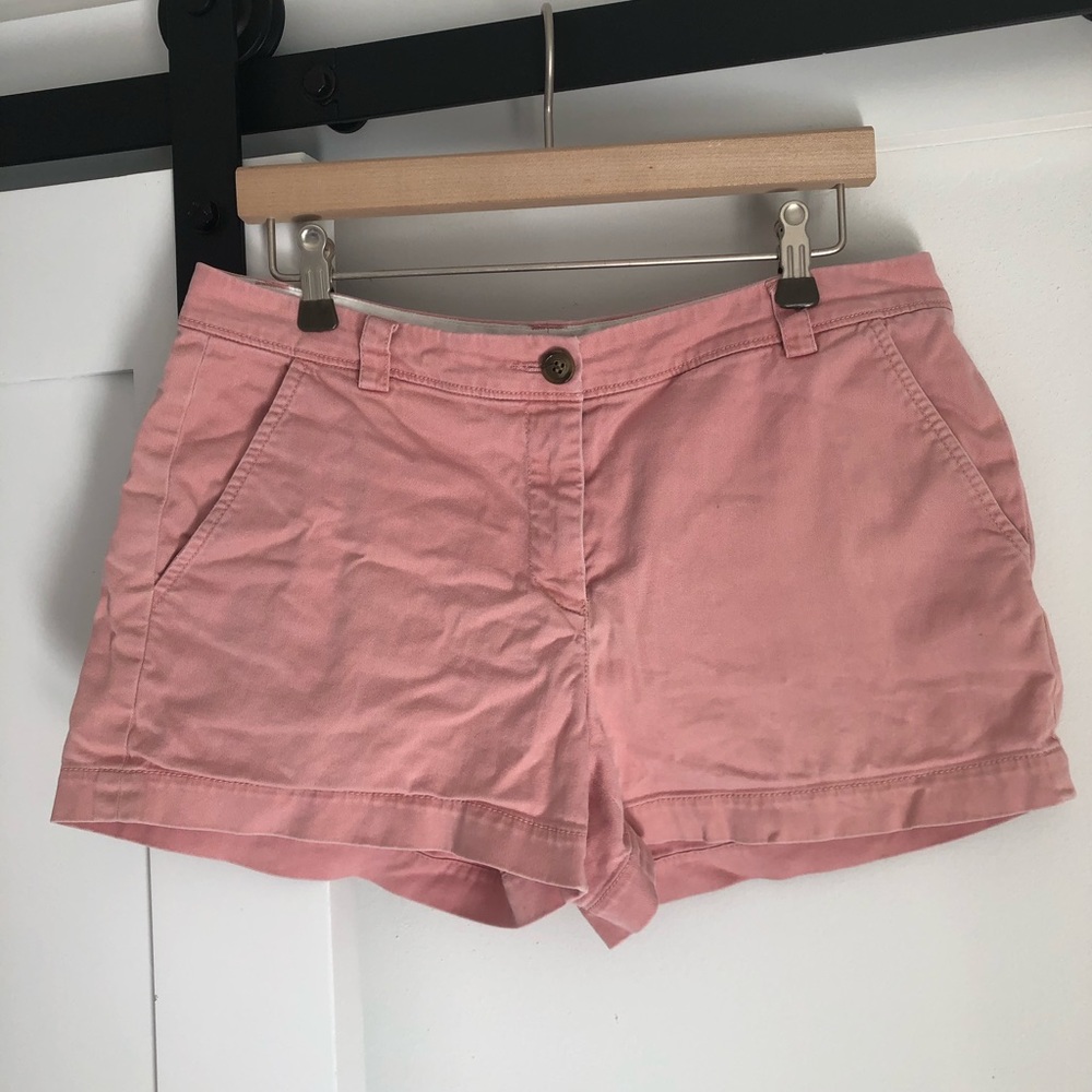 LL Bean Signature pink chino shorts. Size 8.